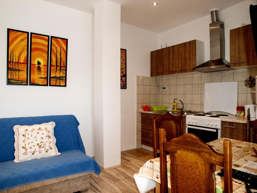 Apartment Cvijanovic Плоче Екстериор снимка