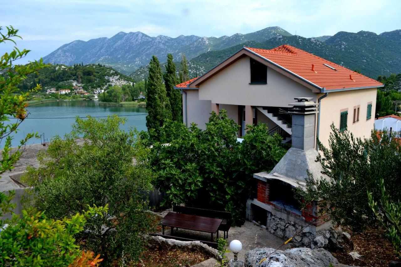 Apartment Cvijanovic Плоче Екстериор снимка